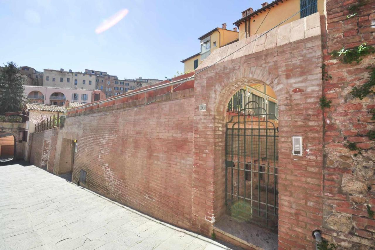 Appartamento Advocata Nostra Siena Esterno foto