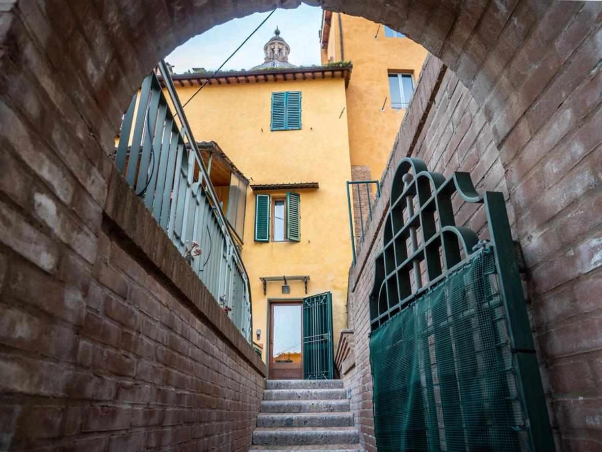 Appartamento Advocata Nostra Siena Esterno foto